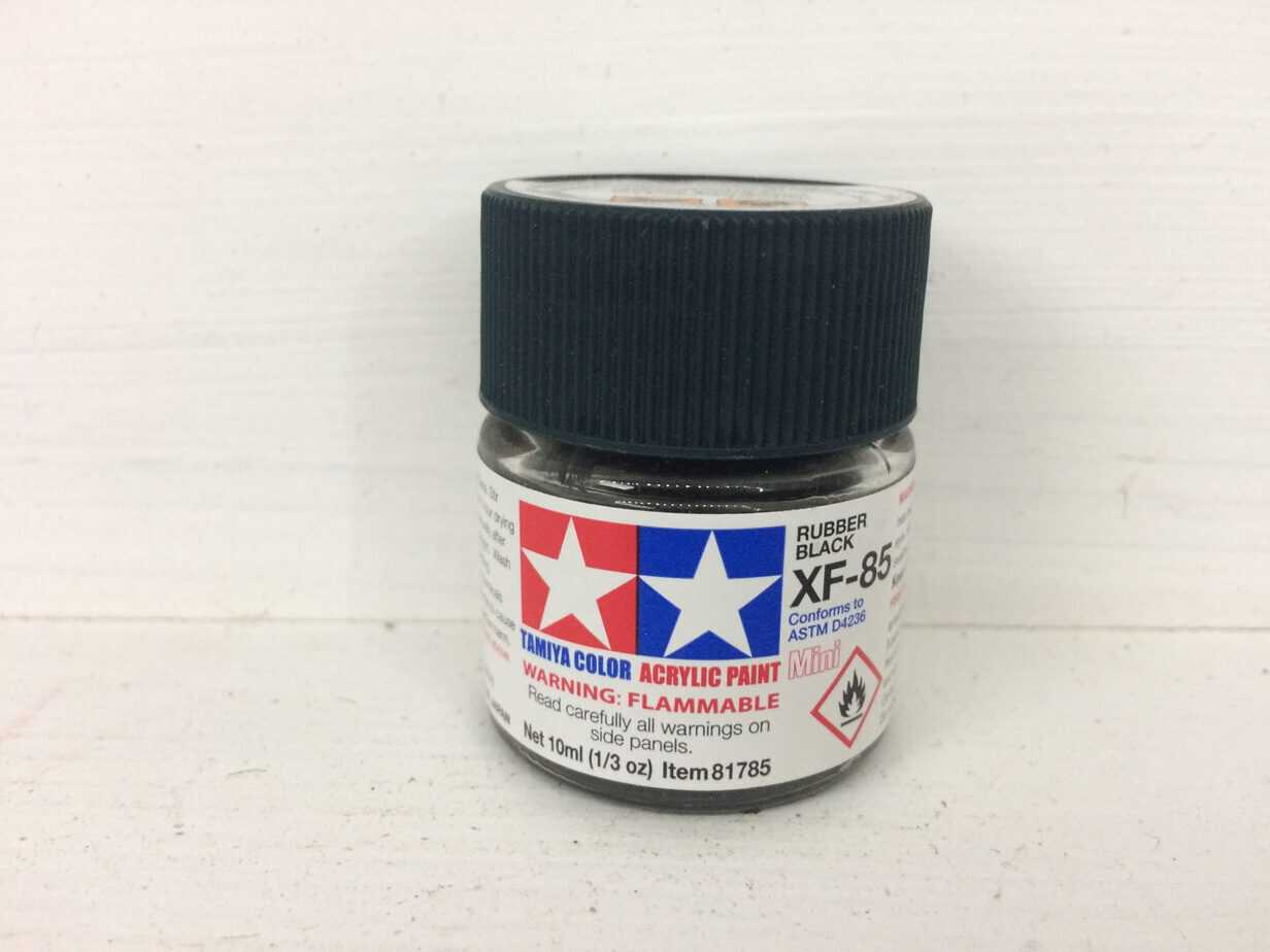 Tamiya Color Acrylic Rubber Black XF-85