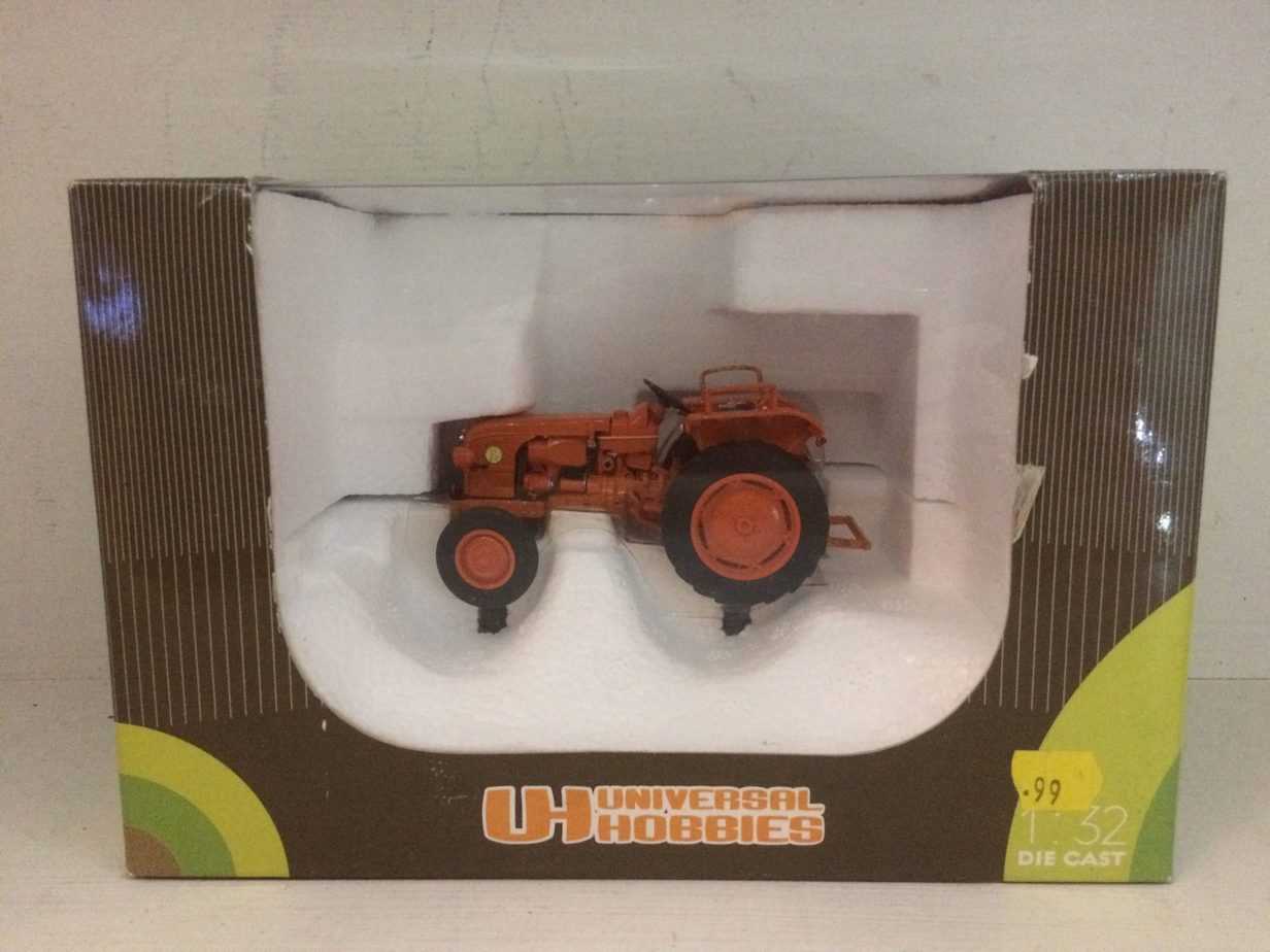Universal Hobbies Renault D22