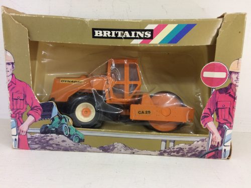 Vintage Britains Dynapac CA25 Road Roller