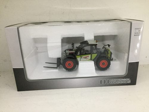 Universal Hobbies Claas Scorpian With Fork Lift