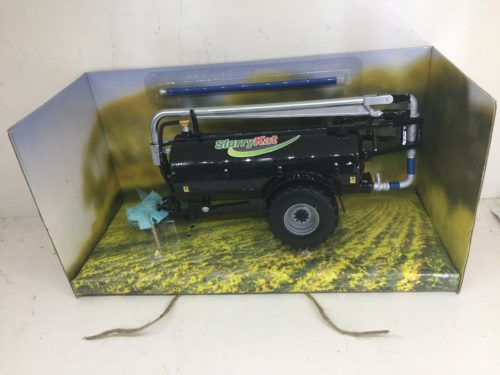 Converted Britains SlurryKat Slurry Tanker (Roadside)
