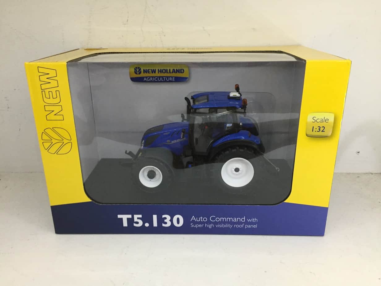 Universal Hobbies New Holland T5.130 Auto Command With Super High Visibility Roof Panel