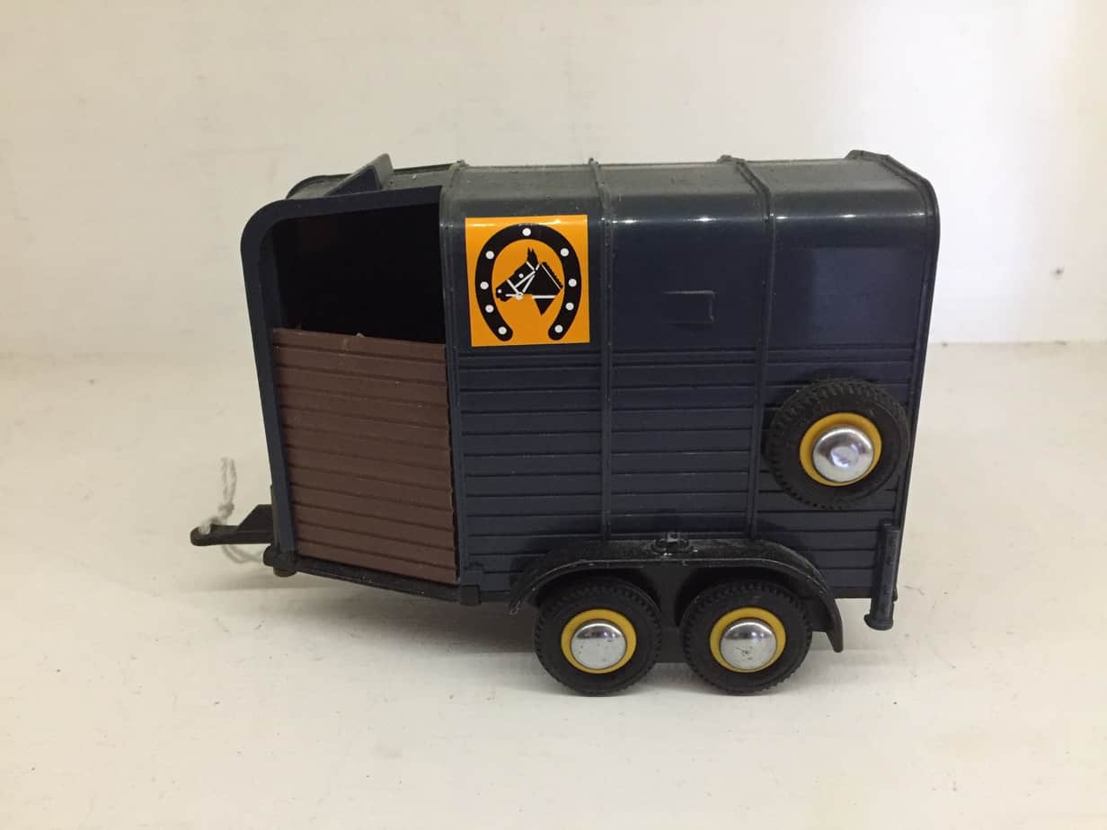 Vintage Britains Beaufort Double Horse Box Trailer Blue