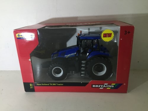 Britains New Holland T8.390 Tractor
