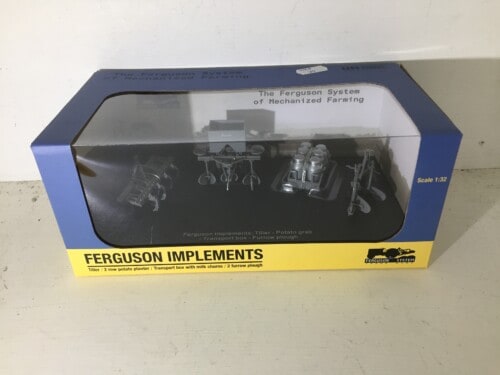 Universal Hobbies Ferguson Implements - 4 Pieces