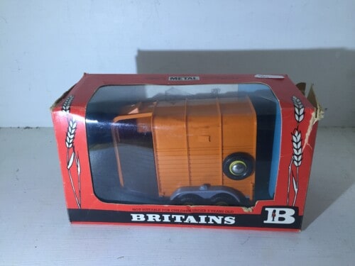 Vintage Britains Double Horse Box