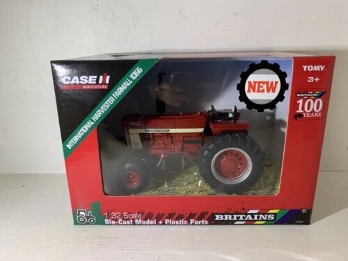 Britains Case International Harvester Farmall 1066
