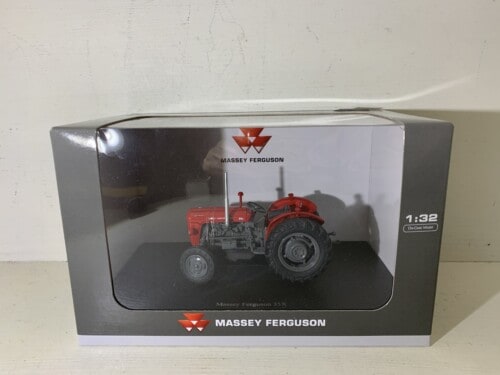 Universal Hobbies Massey Ferguson 35X