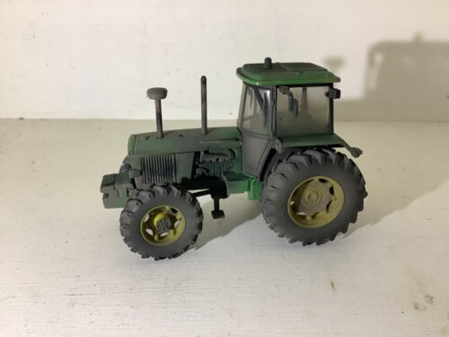 Weathered Britains John Deere 3040