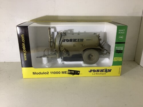 Universal Hobbies Joskin Modulo2 11000 ME Dirty Version