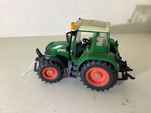 Siku Vario Farmer 412
