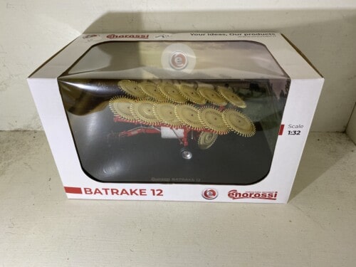 Universal Hobbies Enorossi Batrake 12