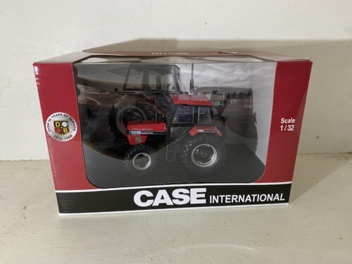 Universal Hobbies Case International 1394 - 4WD Commemorative Edition 50 Years of Service