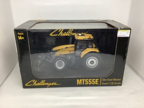 Universal Hobbies Challenger MT555E