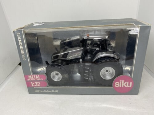 Siku New Holland T8.420