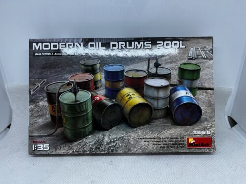 MiniArt Modern Oil Drums 200L