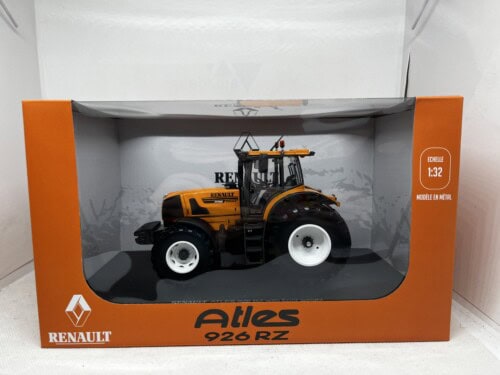 Universal Hobbies Renault Atles 926 RZ With Fixed Front Weight