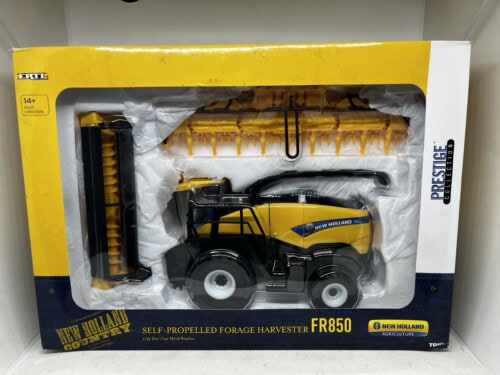 Ertl New Holland Self Propelled Forage Harvester FR850