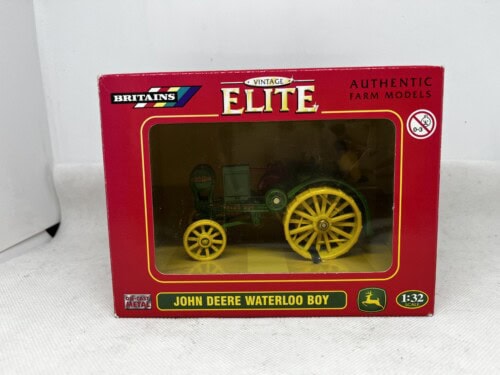 Britains Elite John Deere Waterloo Boy