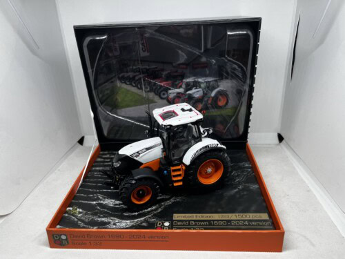 Universal Hobbies David Brown 1690 - 2024 Version