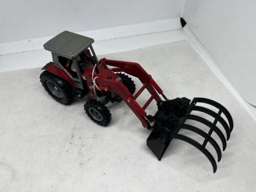 Ertl Massey Ferguson 3050 With Attachment