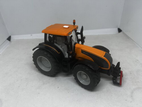Siku Valtra