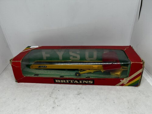 Vintage Britains Elevator