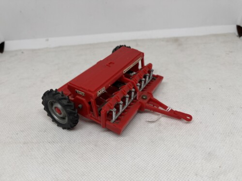 britains mf massey ferguson 130