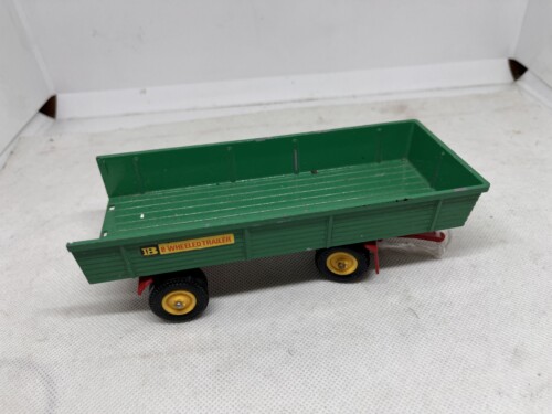 britains 8 wheeled trailer
