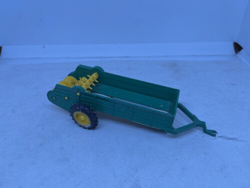 britains manure spreader