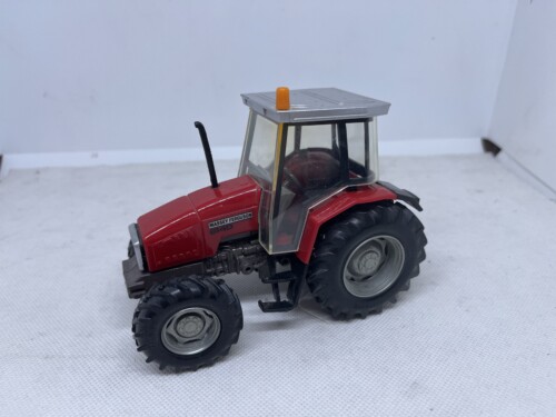 britains massey ferguson 6140
